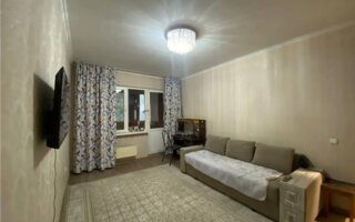 Продажа 1-комнатной квартиры, 38.7 м²