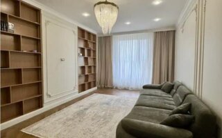 Продажа 4-комнатной квартиры, 140 м²