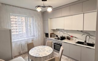 Продажа 2-комнатной квартиры, 67.9 м²