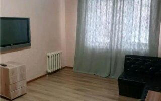 Продажа 3-комнатной квартиры, 80 м²