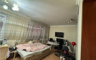 Продажа 1-комнатной квартиры, 37.8 м²
