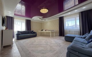 Продажа 5-комнатного дома, 450 м²