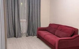 Продажа 1-комнатной квартиры, 42 м²