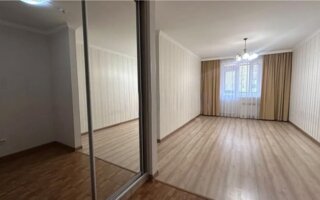 Продажа 2-комнатной квартиры, 64 м²