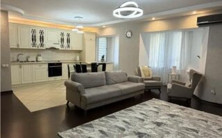 Продажа 2-комнатной квартиры, 87.4 м²
