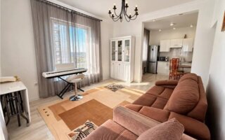 Продажа 2-комнатной квартиры, 55 м²