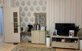 Продажа 2-комнатной квартиры, 76.3 м²