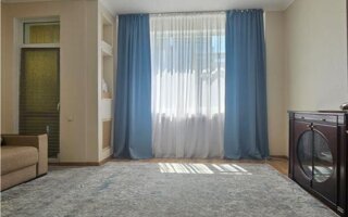 Продажа 1-комнатной квартиры, 55 м²