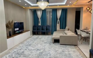 Продажа 4-комнатной квартиры, 135 м²