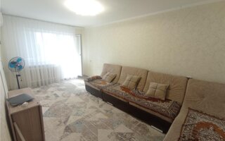 Продажа 3-комнатной квартиры, 62 м²