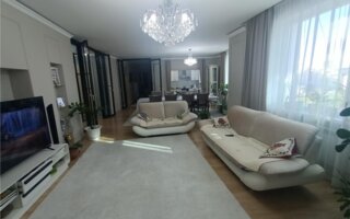 Продажа 5-комнатной квартиры, 200 м²