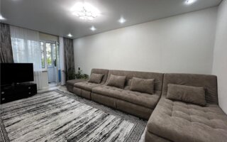 Продажа 3-комнатной квартиры, 63 м²