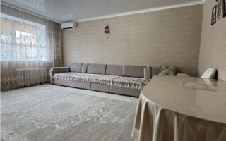 Продажа 2-комнатной квартиры, 69.3 м²