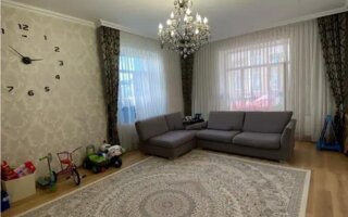 Продажа 2-комнатной квартиры, 79.1 м²