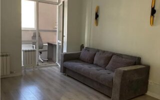 Продажа 1-комнатной квартиры, 37 м²
