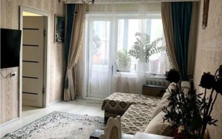 Продажа 4-комнатной квартиры, 62 м²