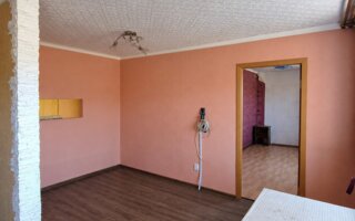 Продажа 3-комнатной квартиры, 56 м²