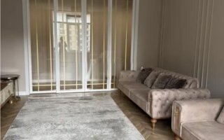 Продажа 4-комнатной квартиры, 130 м²