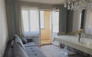 Продажа 2-комнатной квартиры, 95.5 м²