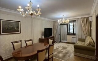 Продажа 2-комнатной квартиры, 71.5 м²