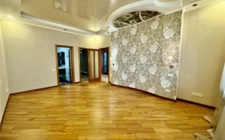 Продажа 6-комнатной квартиры, 227 м²