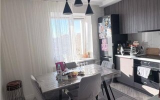 Продажа 3-комнатной квартиры, 83 м²