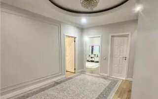 Продажа 3-комнатной квартиры, 131 м²