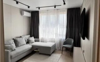 Продажа 1-комнатной квартиры, 42 м²