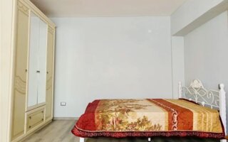 Продажа 1-комнатной квартиры, 42 м²
