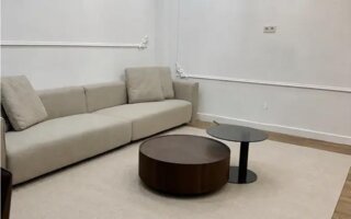 Продажа 4-комнатной квартиры, 133 м²
