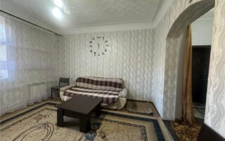 Продажа 2-комнатной квартиры, 58 м²