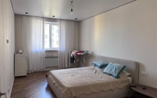 Продажа 3-комнатной квартиры, 77.1 м²