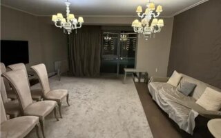 Продажа 4-комнатной квартиры, 230 м²