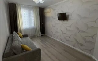 Продажа 1-комнатной квартиры, 37.6 м²