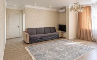 Продажа 2-комнатной квартиры, 67.5 м²
