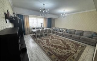 Продажа 4-комнатной квартиры, 156 м²