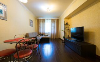 Аренда 2-комнатной квартиры посуточно, 60 м²