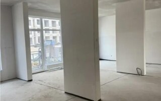 Продажа 4-комнатной квартиры, 138 м²