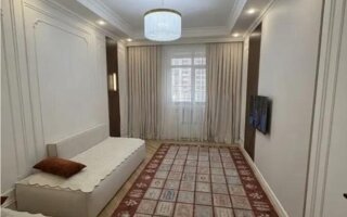 Продажа 3-комнатной квартиры, 77.2 м²