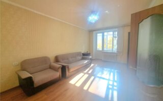 Продажа 2-комнатной квартиры, 58.5 м²