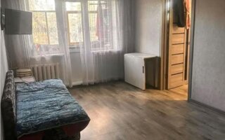 Продажа 3-комнатной квартиры, 56 м²