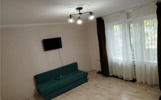 Продажа 1-комнатной квартиры, 42 м²