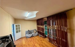 Продажа 3-комнатной квартиры, 63 м²