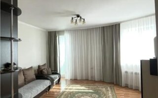 Продажа 1-комнатной квартиры, 42.3 м²