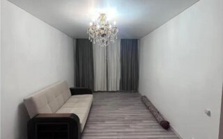 Продажа 1-комнатной квартиры, 42 м²