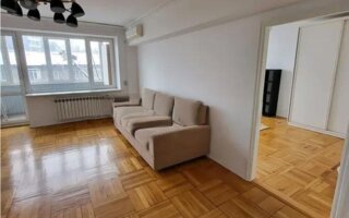 Продажа 4-комнатной квартиры, 107.4 м²