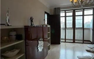 Продажа 4-комнатной квартиры, 171.9 м²