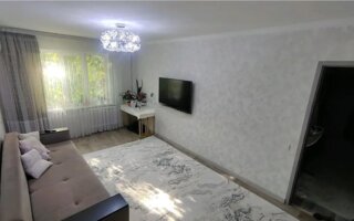 Продажа 4-комнатной квартиры, 82 м²