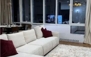 Продажа 2-комнатной квартиры, 82 м²