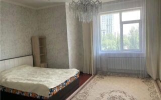 Продажа 1-комнатной квартиры, 56 м²